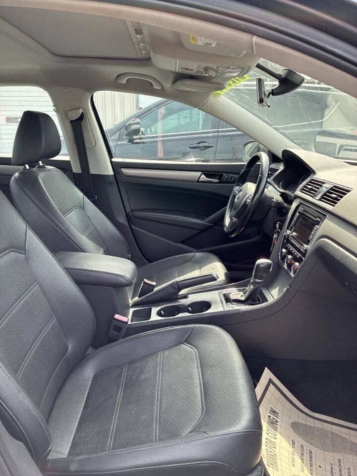 Used 2015 Volkswagen Passat TDI SE FWD image 14
