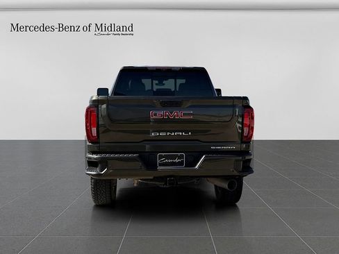 Used 2023 GMC Sierra 2500 Denali w/ Technology Package AWD/4WD image 6