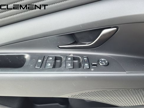 Certified 2025 Hyundai Elantra Sport FWD image 25