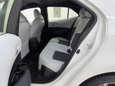 Used 2022 Toyota Corolla XSE FWD image 14