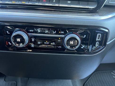 Certified 2025 Chevrolet Silverado 1500 LT image 23