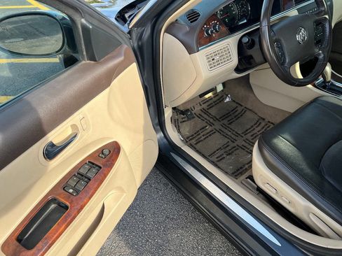 Used 2009 Buick LaCrosse CX FWD image 17