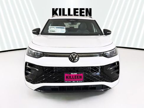 New 2026 Volkswagen Tiguan SE R-Line FWD image 2