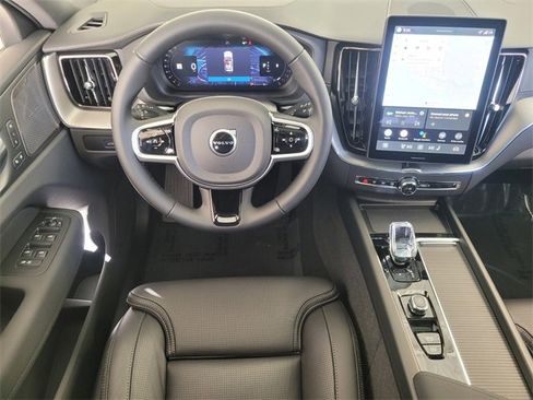 New 2026 Volvo XC60 B5 Ultra w/ Protection Package Premier image 11