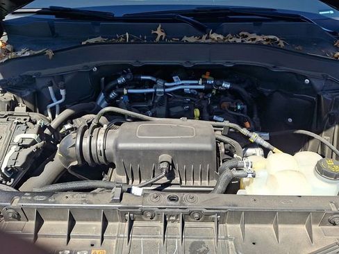 Used 2022 Ford Explorer XLT w/ Equipment Group 202A AWD/4WD image 34