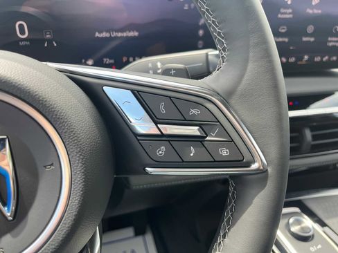 New 2025 Buick Enclave Preferred w/ Power Package image 15