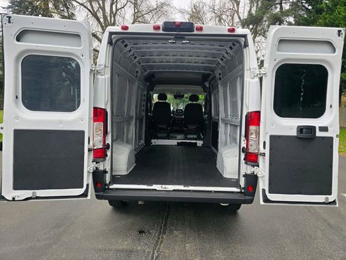Used 2023 RAM ProMaster 2500 image 14