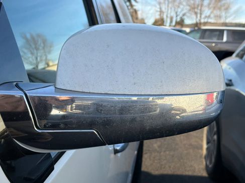 Used 2011 Cadillac Escalade ESV Luxury image 9