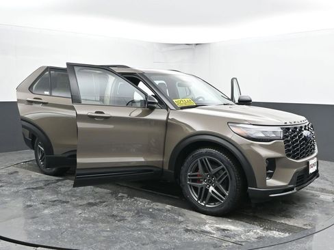 New 2026 Ford Explorer ST w/ Sun And Sound Package image 72