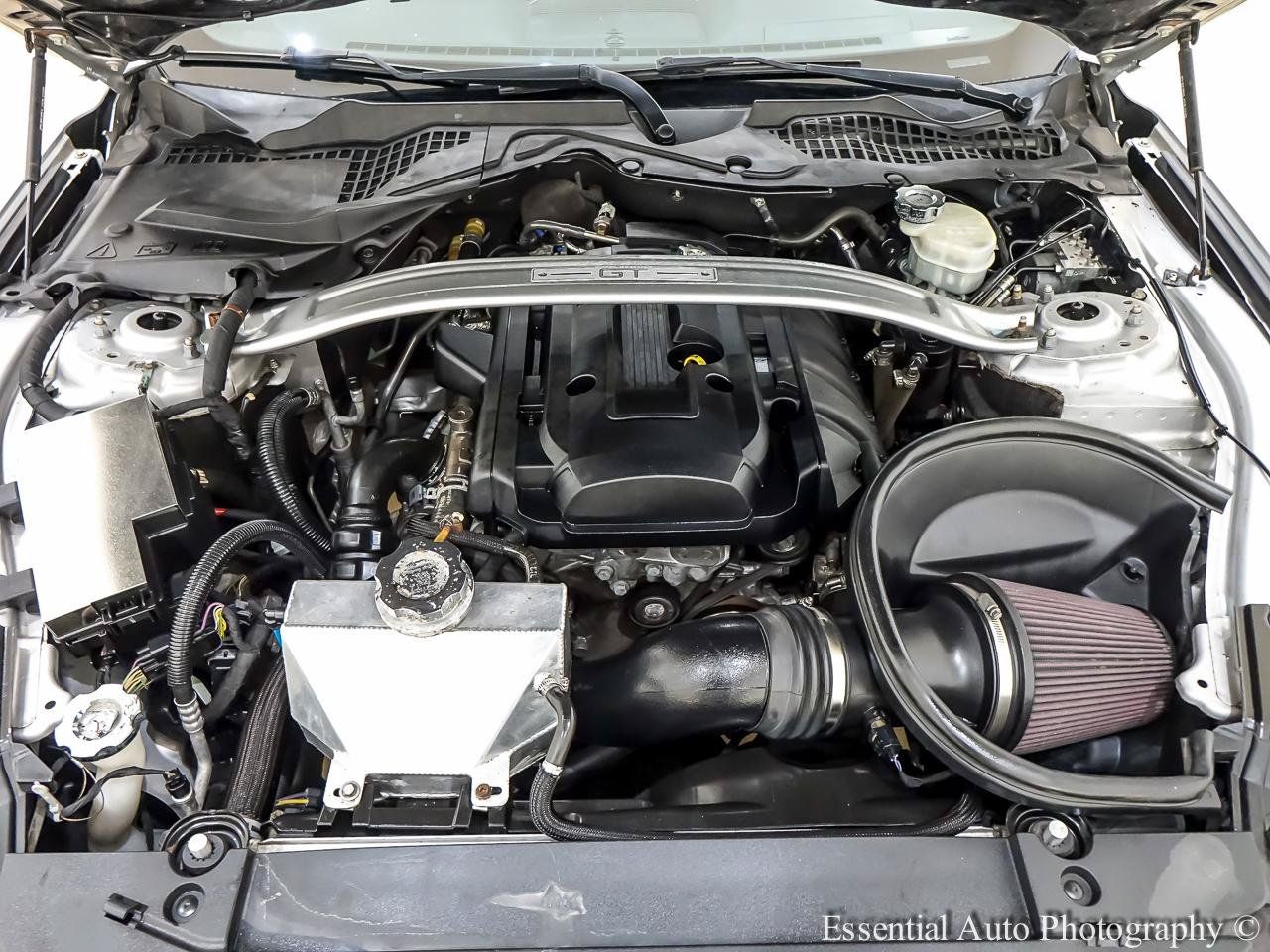 Used 2017 Ford Mustang Coupe RWD image 28