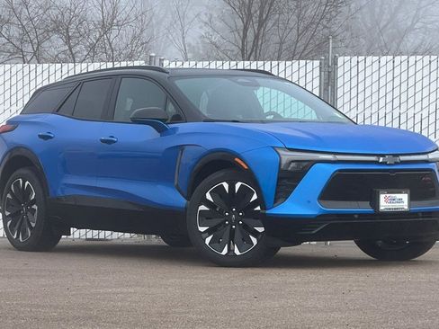 New 2026 Chevrolet Blazer EV RS image 2