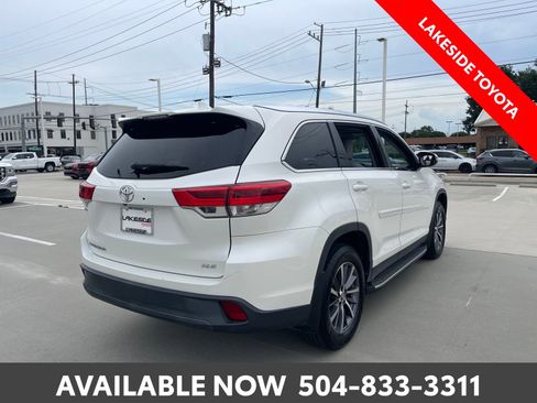 Used 2019 Toyota Highlander XLE FWD image 5