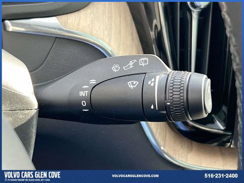 Used 2026 Volvo XC60 B5 Plus w/ Protection Package Premier image 23