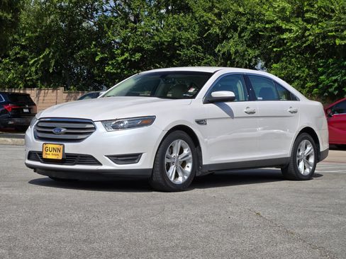 Used 2018 Ford Taurus SEL w/ Equipment Group 201A FWD image 7