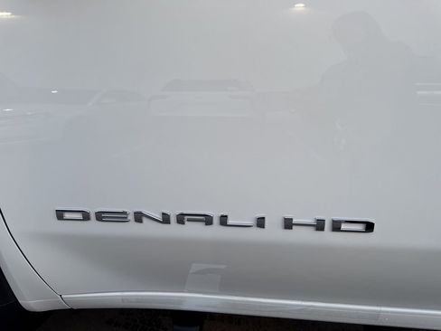 New 2026 GMC Sierra 2500 Denali w/ Denali Reserve Package image 32