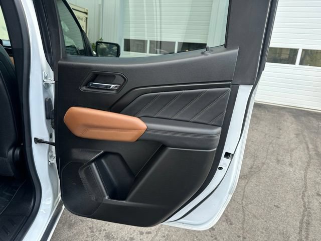 Used 2024 GMC Canyon AT4 w/ Canyon Safety Plus Package AWD/4WD image 13