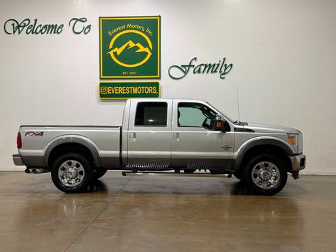 Used 2012 Ford F250 Lariat w/ Chrome Pkg AWD/4WD image 2