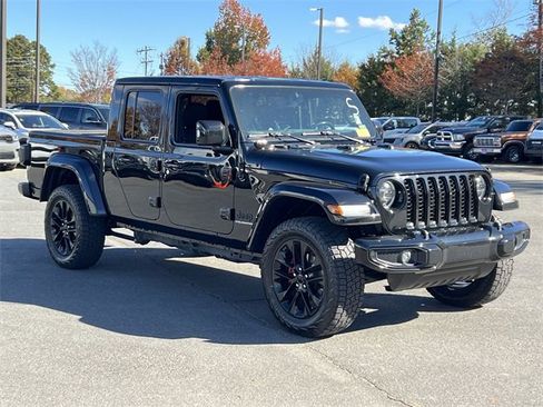 Used 2023 Jeep Gladiator Overland image 14
