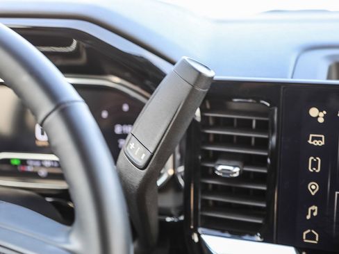 Used 2024 GMC Sierra 1500 Elevation image 20