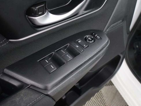 Used 2020 Honda CR-V EX image 39