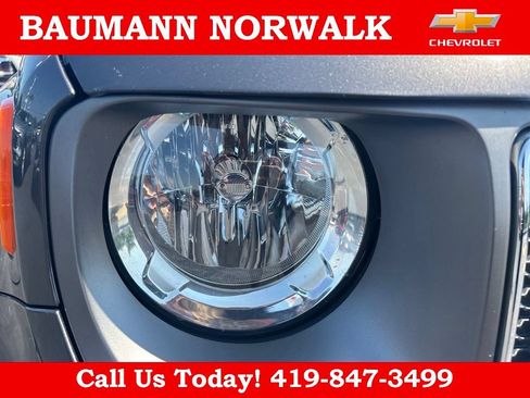 Used 2021 Jeep Renegade Limited AWD/4WD image 23
