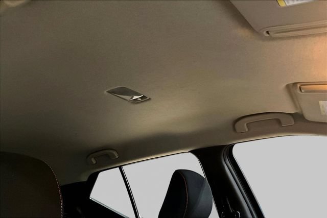 Used 2019 Nissan Kicks SR w/ Exterior Package FWD image 25