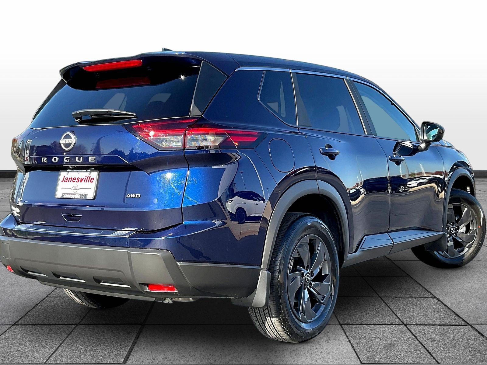 Used 2026 Nissan Rogue SV w/ Cold Weather Package AWD/4WD image 7