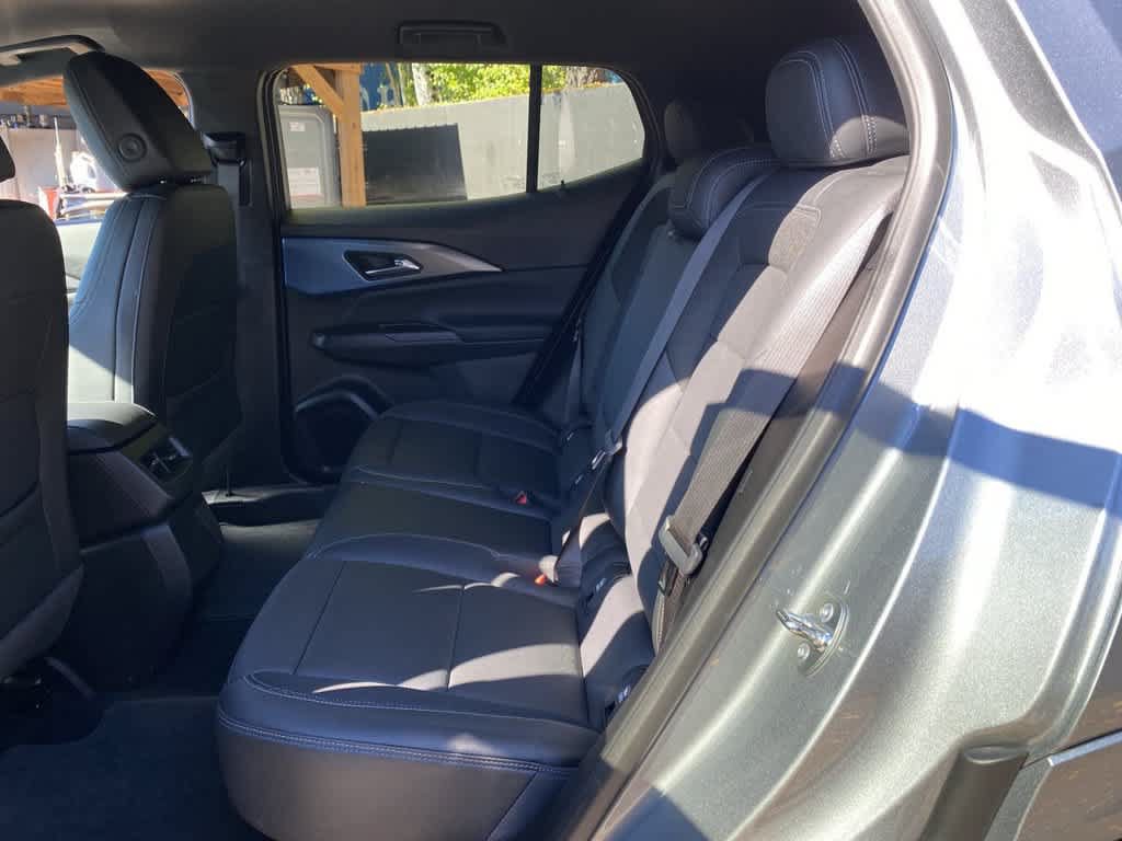 Used 2024 Chevrolet Equinox EV LT w/ LPO, Trailering Package AWD/4WD image 15