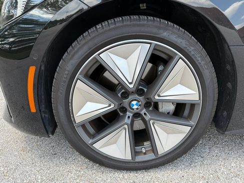 Used 2025 BMW i4 eDrive40 w/ Premium Package RWD image 10