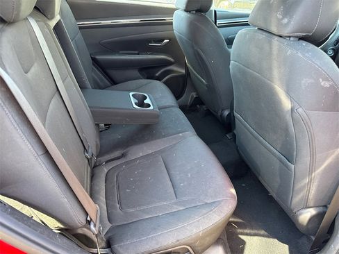 Used 2022 Hyundai Tucson SE w/ Cargo Package image 9