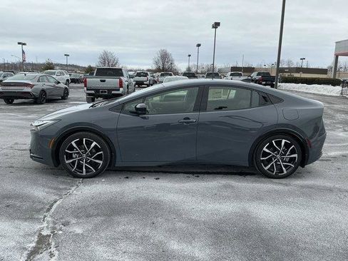 New 2026 Toyota Prius Plug-In Hybrid image 8