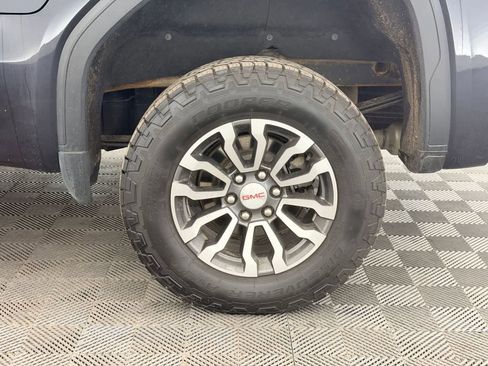Used 2023 GMC Sierra 1500 AT4 image 13