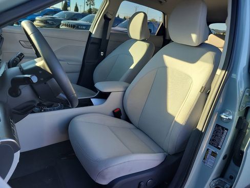 Used 2024 Hyundai Kona SEL image 16