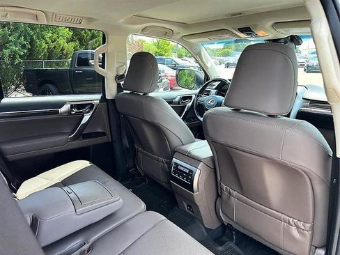 Used 2022 Lexus GX 460 Premium w/ Premium Package AWD/4WD image 19