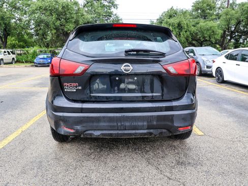 Used 2019 Nissan Rogue Sport S FWD image 10