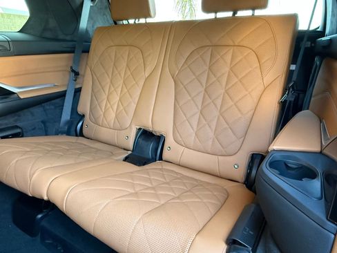 New 2026 BMW X7 xDrive40i image 32