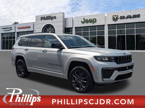 New 2026 Jeep Grand Cherokee L Limited AWD/4WD image 1