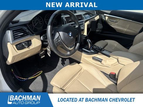 Used 2018 BMW 330i xDrive Sedan AWD/4WD image 4