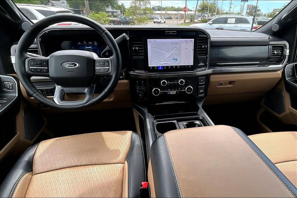 Used 2026 Ford F250 Lariat AWD/4WD image 7