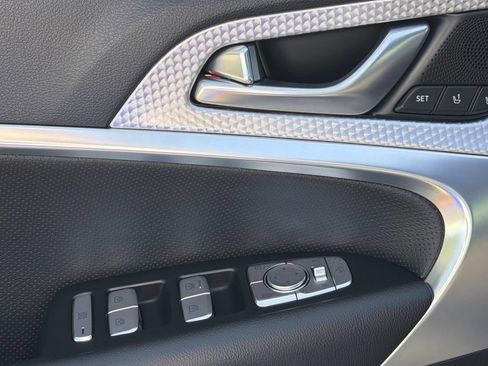 Used 2023 Genesis G70 2.0T w/ Sport Prestige Package RWD image 16