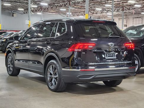 Used 2023 Volkswagen Tiguan SE FWD image 11