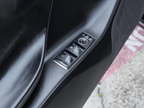 Used 2017 Tesla Model S 75 image 38