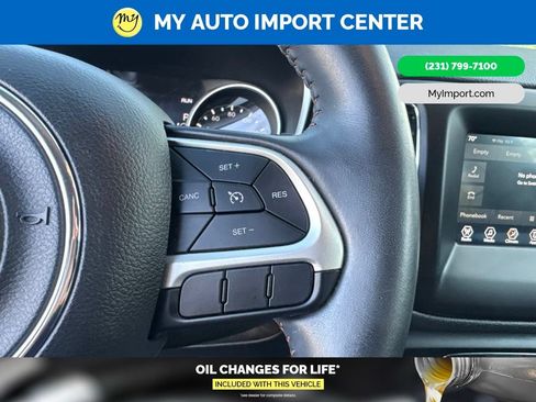 Used 2018 Jeep Compass Latitude w/ Popular Equipment Group AWD/4WD image 16