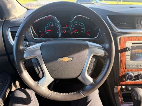 Used 2013 Chevrolet Traverse LT FWD image 11