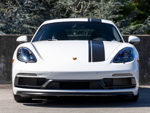 Certified 2025 Porsche 718 Cayman GTS RWD image 8