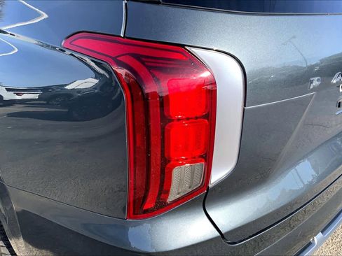 Used 2022 Hyundai Palisade Calligraphy image 25
