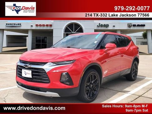 Used 2022 Chevrolet Blazer LT FWD image 1