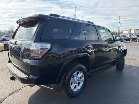 Used 2024 Toyota 4Runner SR5 Premium image 6