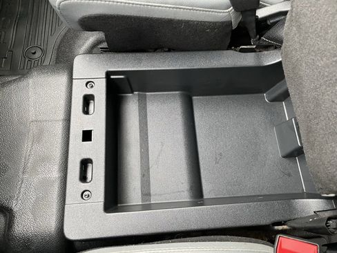 Used 2023 Ford F250 XL w/ FX4 Off-Road Package image 48