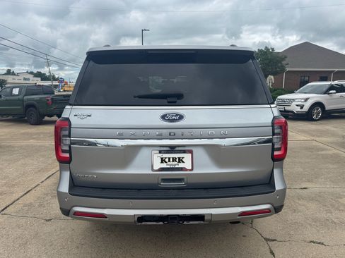 Used 2023 Ford Expedition Limited AWD/4WD image 4